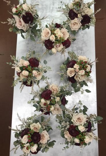 Romantic Elegance Bridesmaids\' Bouquets