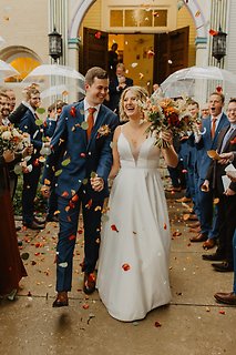 Nicole\'s Wedding Ceremony Petals