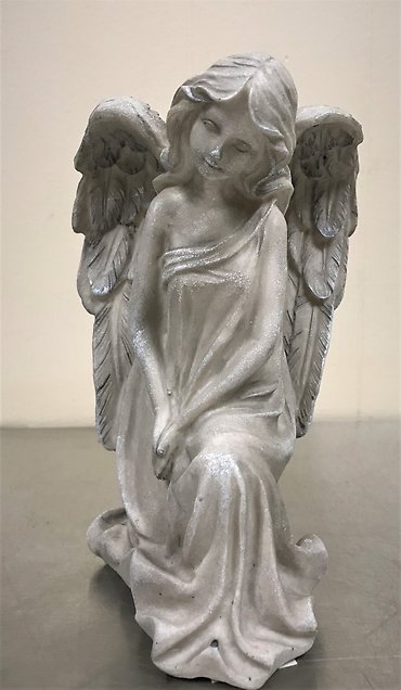 Kneeling Angel