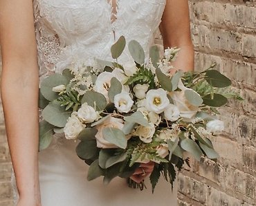 Amanda\'s Design Bridal Bouquet